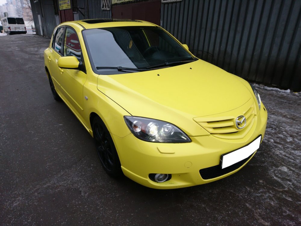 Mazda rx8 Yellow