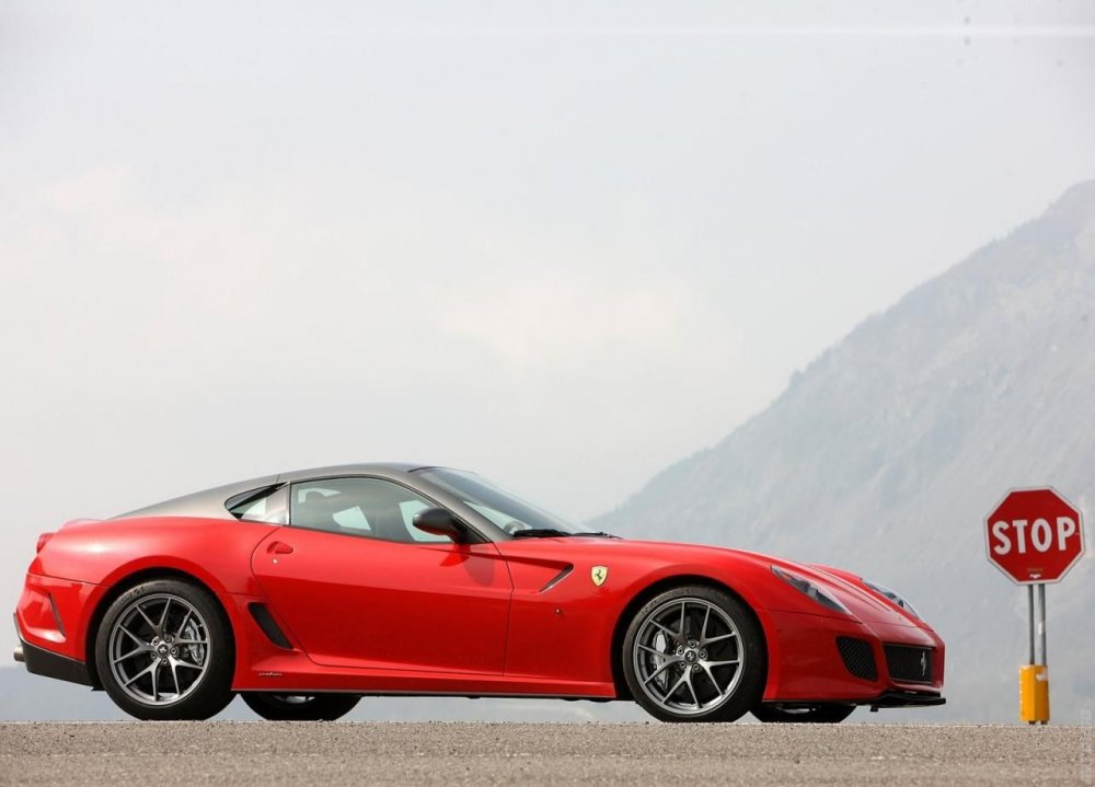 Ferrari 599 GTO 2011