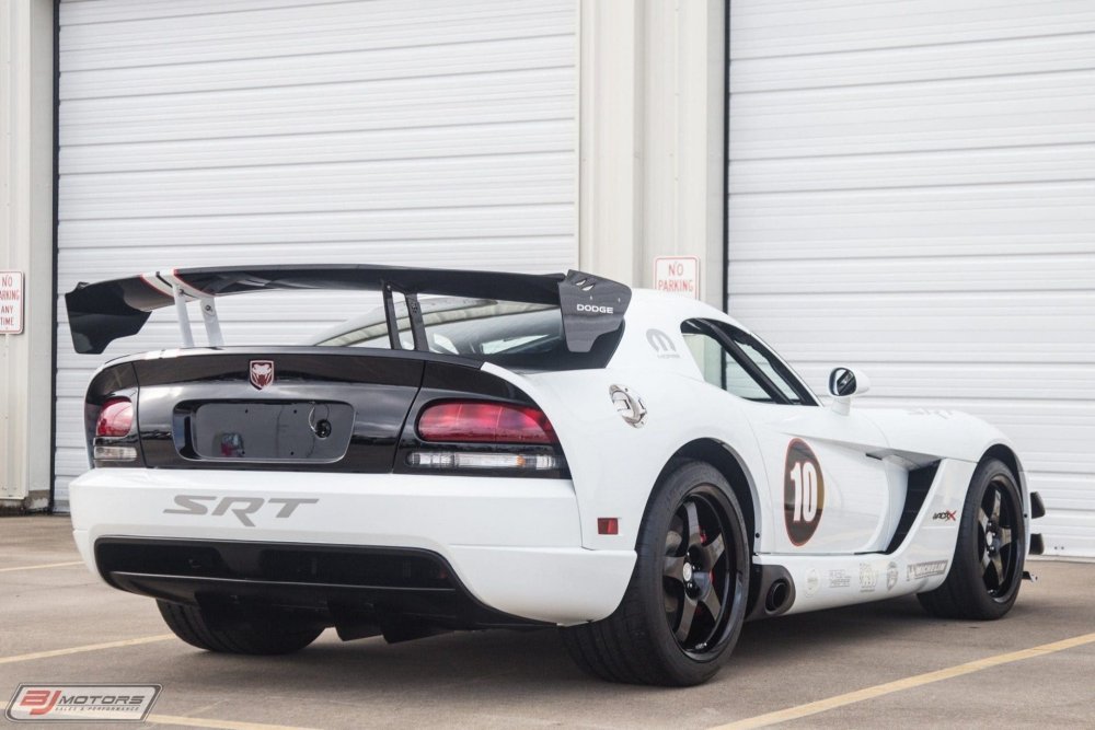 Dodge Viper srt 10 ACR