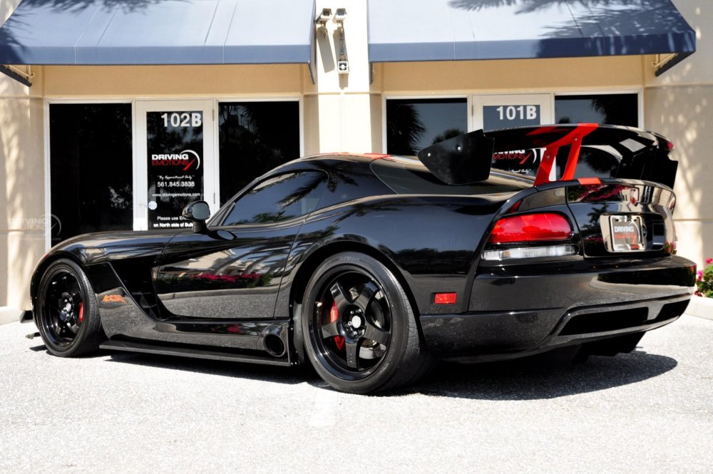 Dodge Viper srt-10 чёрный