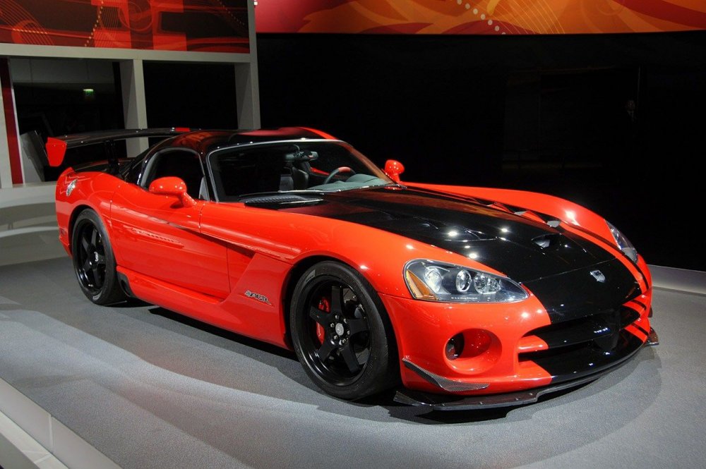 Dodge viper srt10 acr