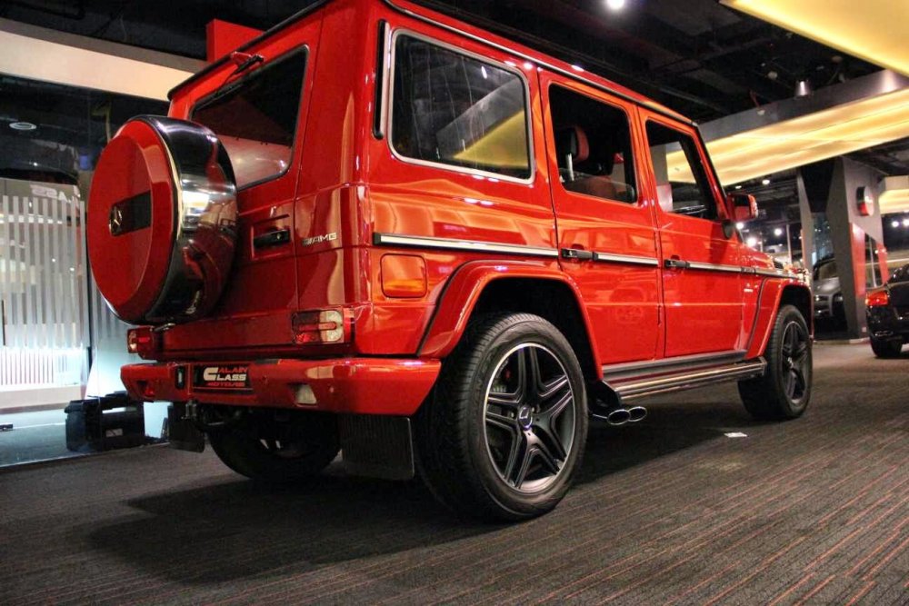 Mercedes Benz Gelandewagen красный