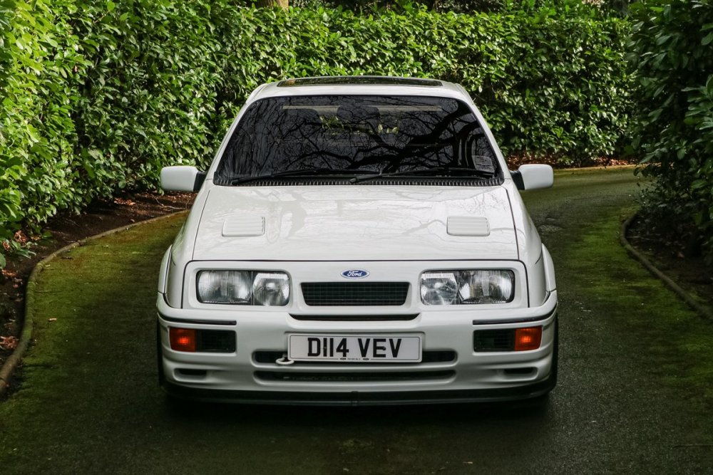 Ford Sierra Cosworth rs500 сзади