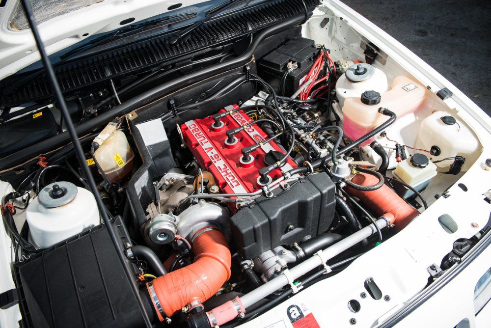 Ford Sierra rs500 Cosworth engine