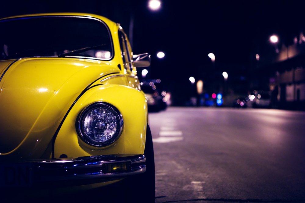 Volkswagen Beetle 1963 желтый