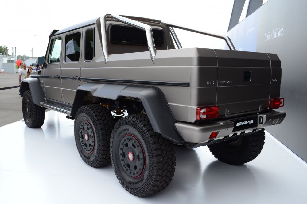 Mercedes g63 AMG 6x6