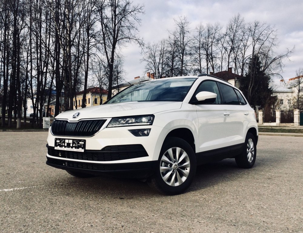 Skoda Karoq зеленый