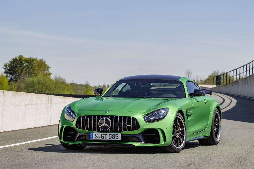 Mercedes Benz AMG gt r зеленый