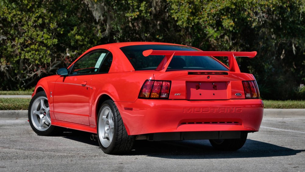 Ford Mustang SVT Cobra r 2000