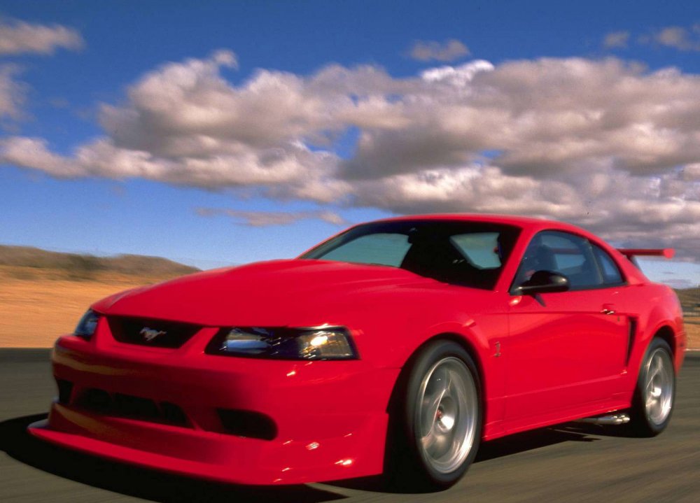 Ford Mustang SVT Cobra r