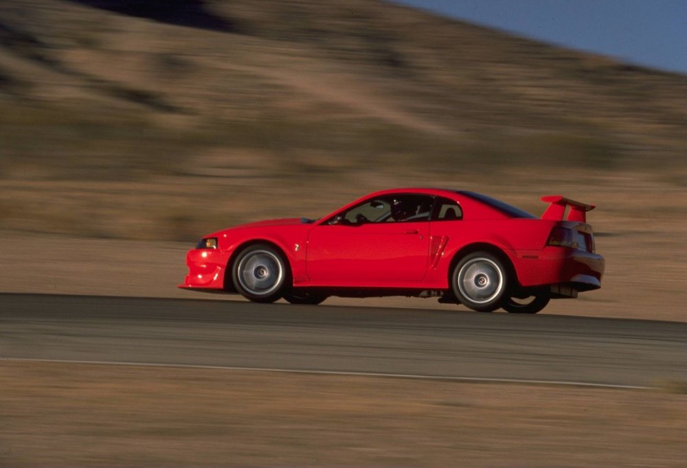 2000 SVT Mustang Cobra r