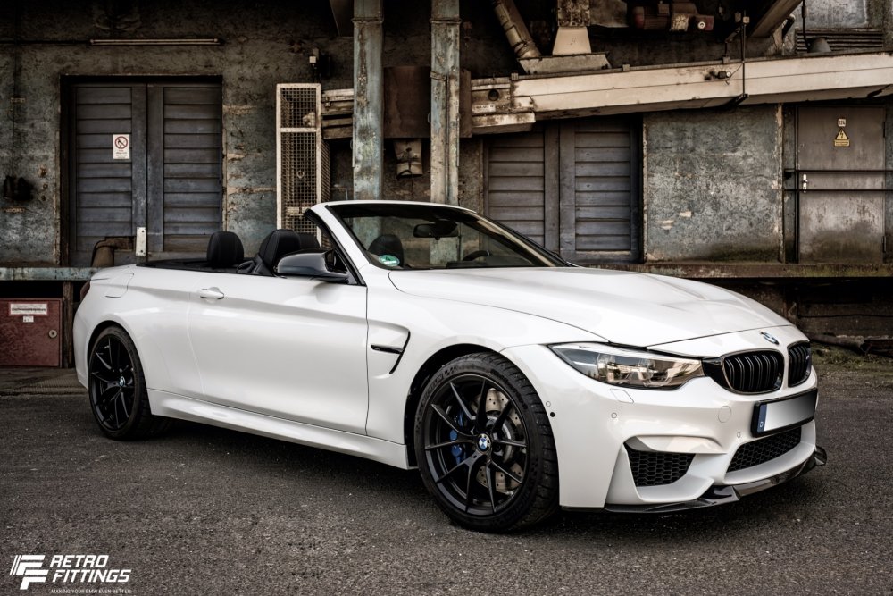 BMW m4 CS черная