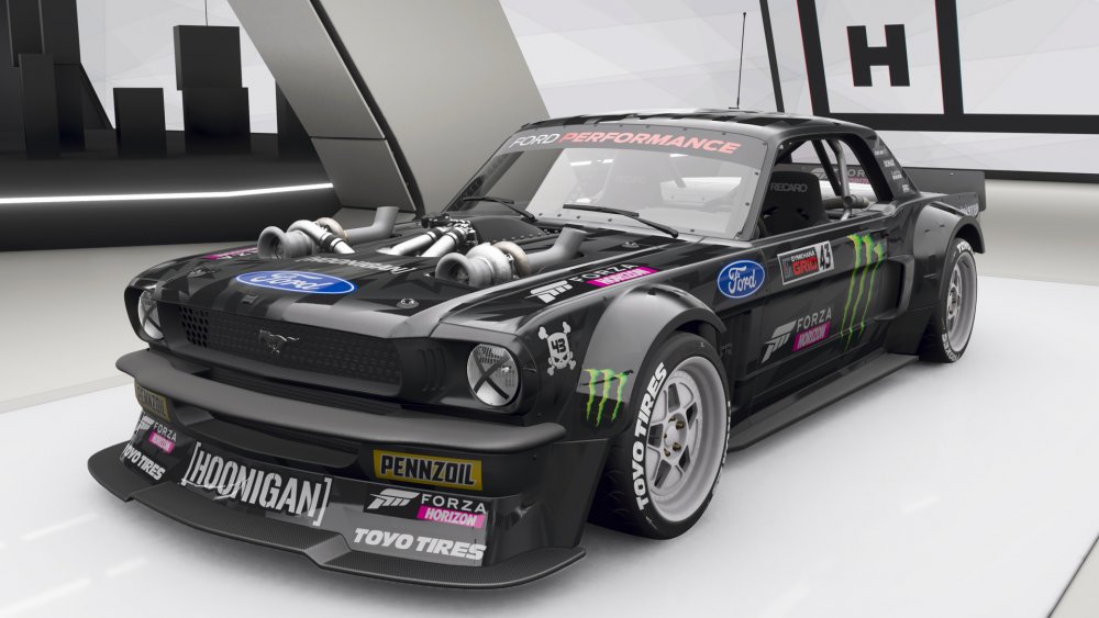 HOONIGAN Ford из бумаги