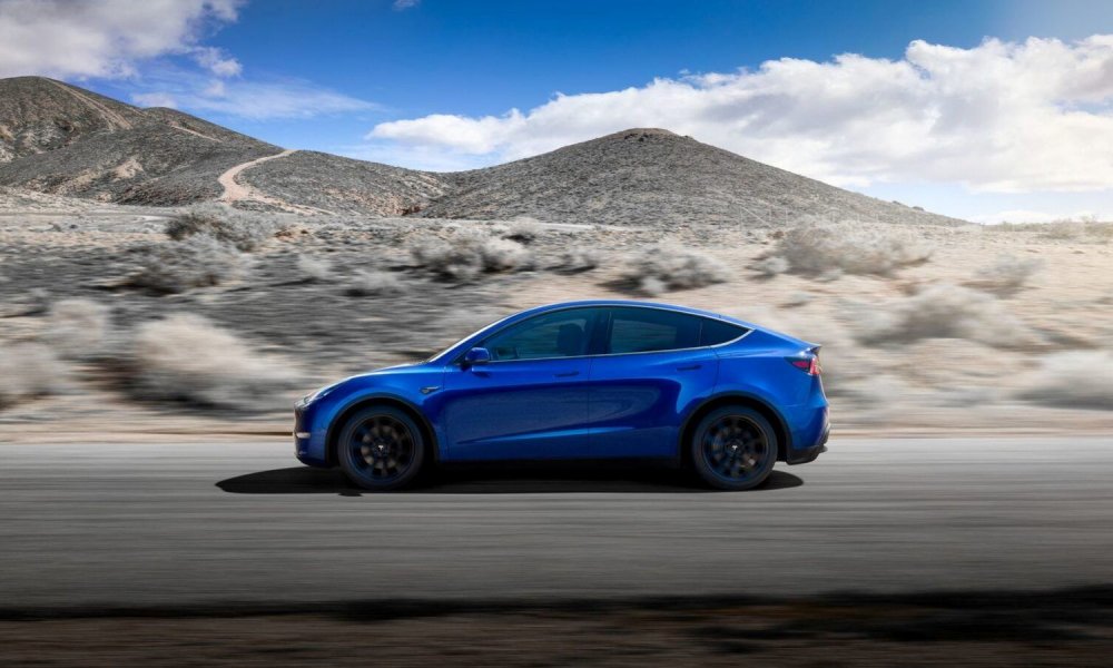 Кроссовер Tesla model y