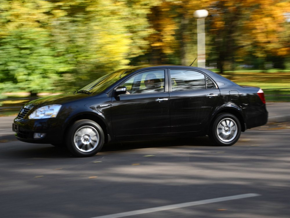 Машина Geely Vision