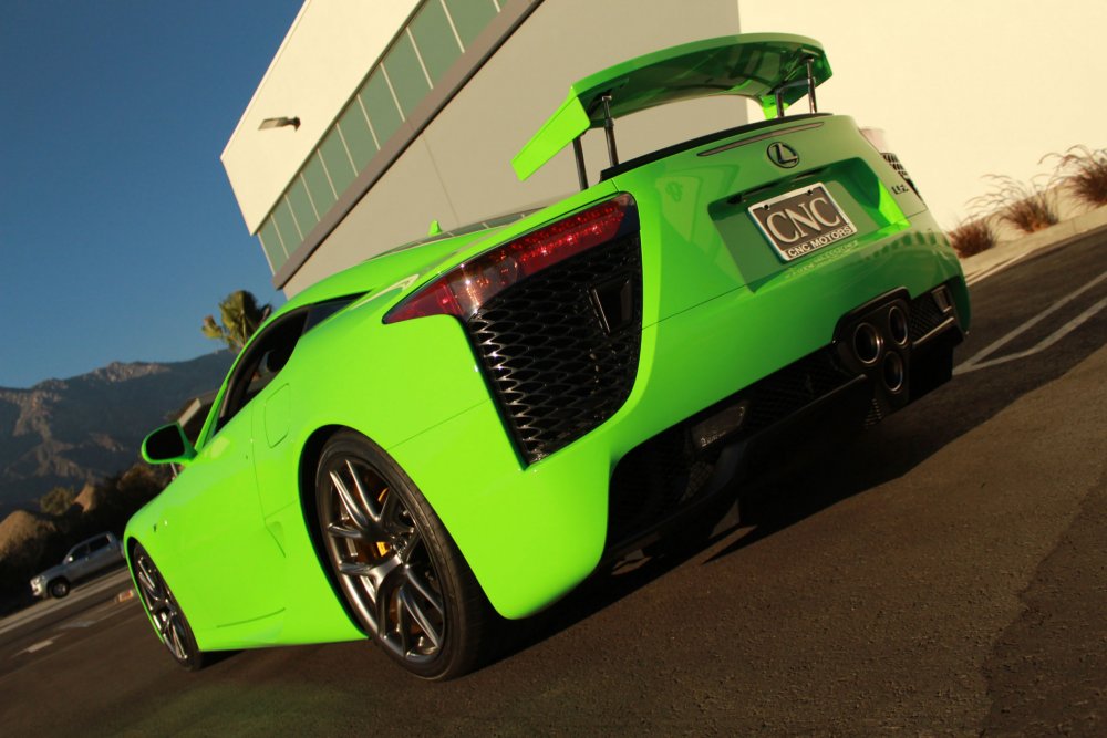 Lexus LFA зелёный