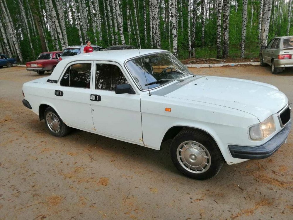 ГАЗ-3110 автомобиль