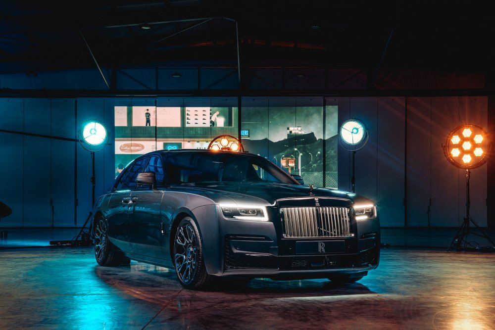 Rolls Royce Wraith 2022 мятного цвета фото