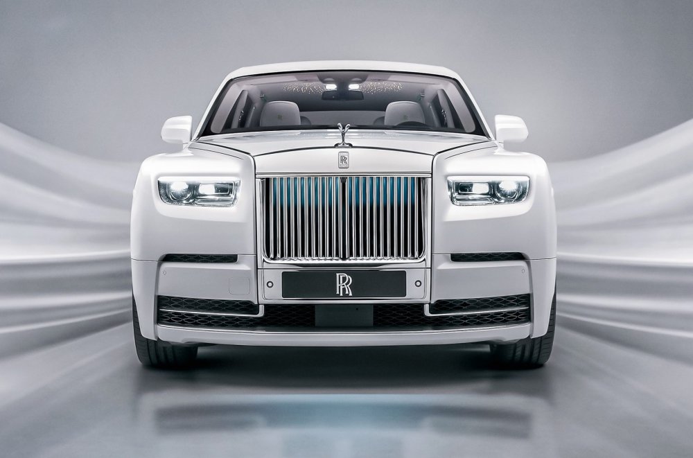 Rolls Royce Wraith белый