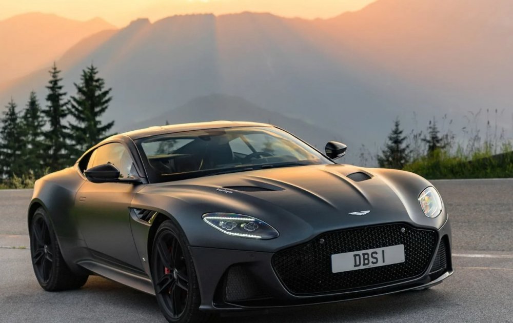 Aston Martin DBS Superleggera 2018