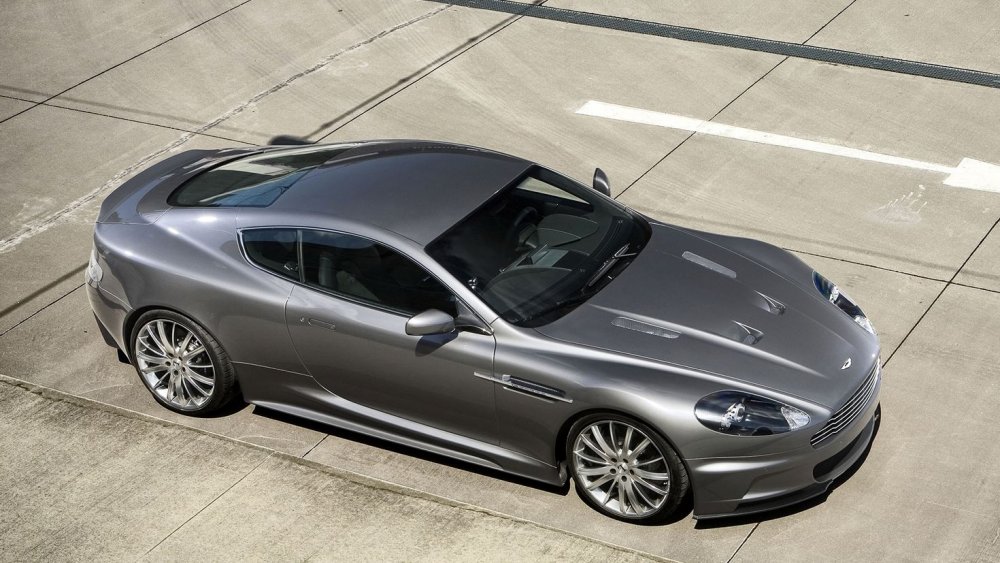 Aston martin dbs