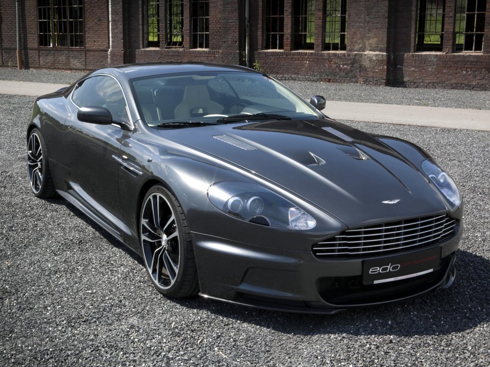 Aston Martin DBS v12