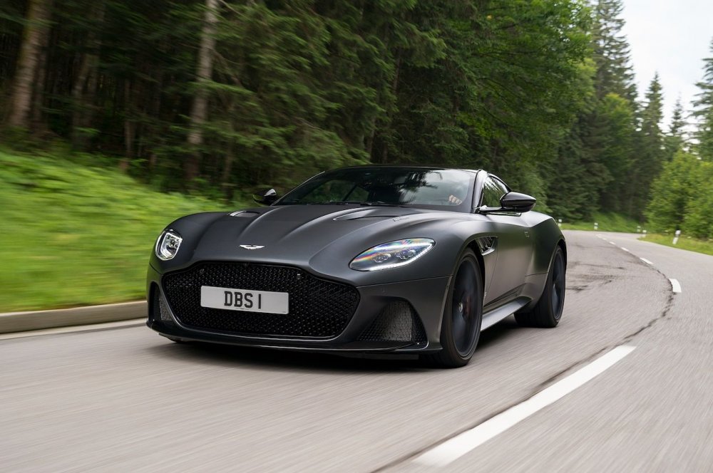 2019 Aston Martin DBS gt Zagato