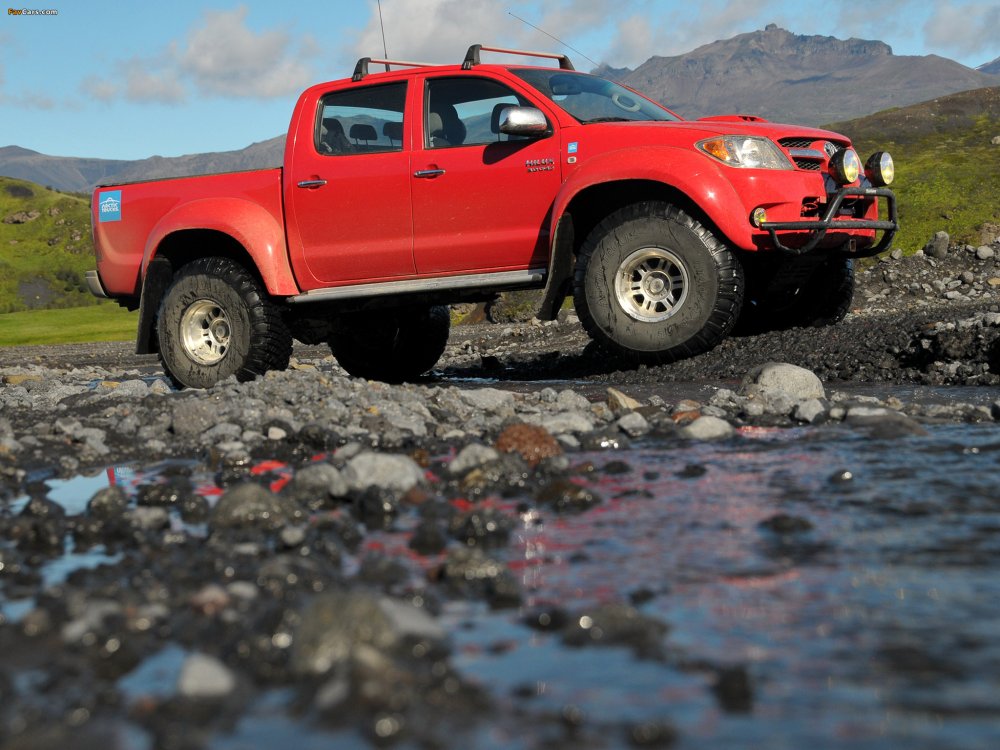 2007 Toyota Hilux Arctic Trucks at38