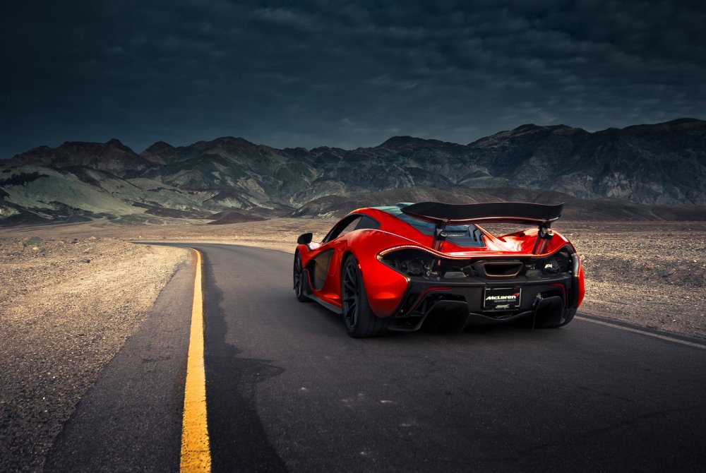 MCLAREN p1 Volcano Red