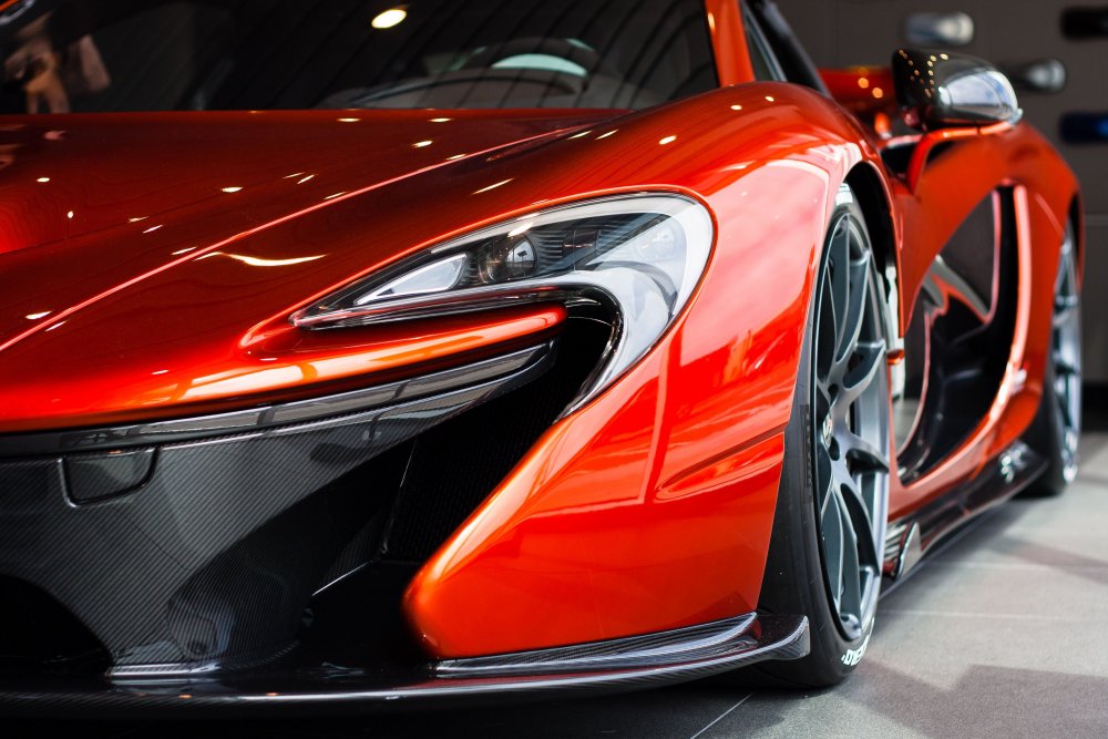 MCLAREN p1 красный