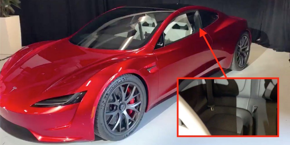 Tesla Roadster 2021 салон