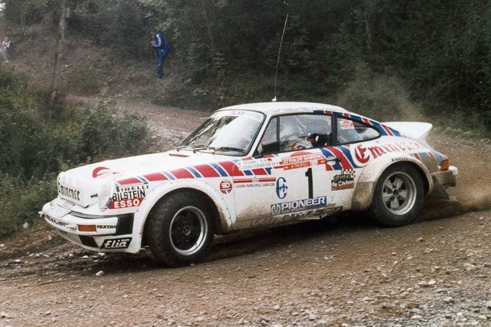 Porsche 911 Rally Dakar