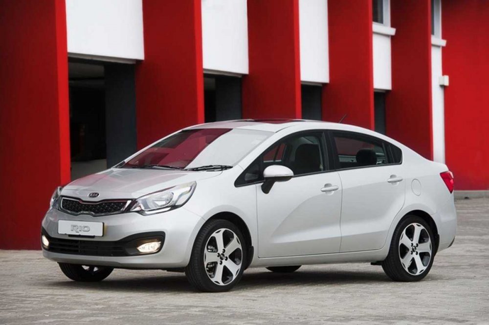 Kia k2 2011