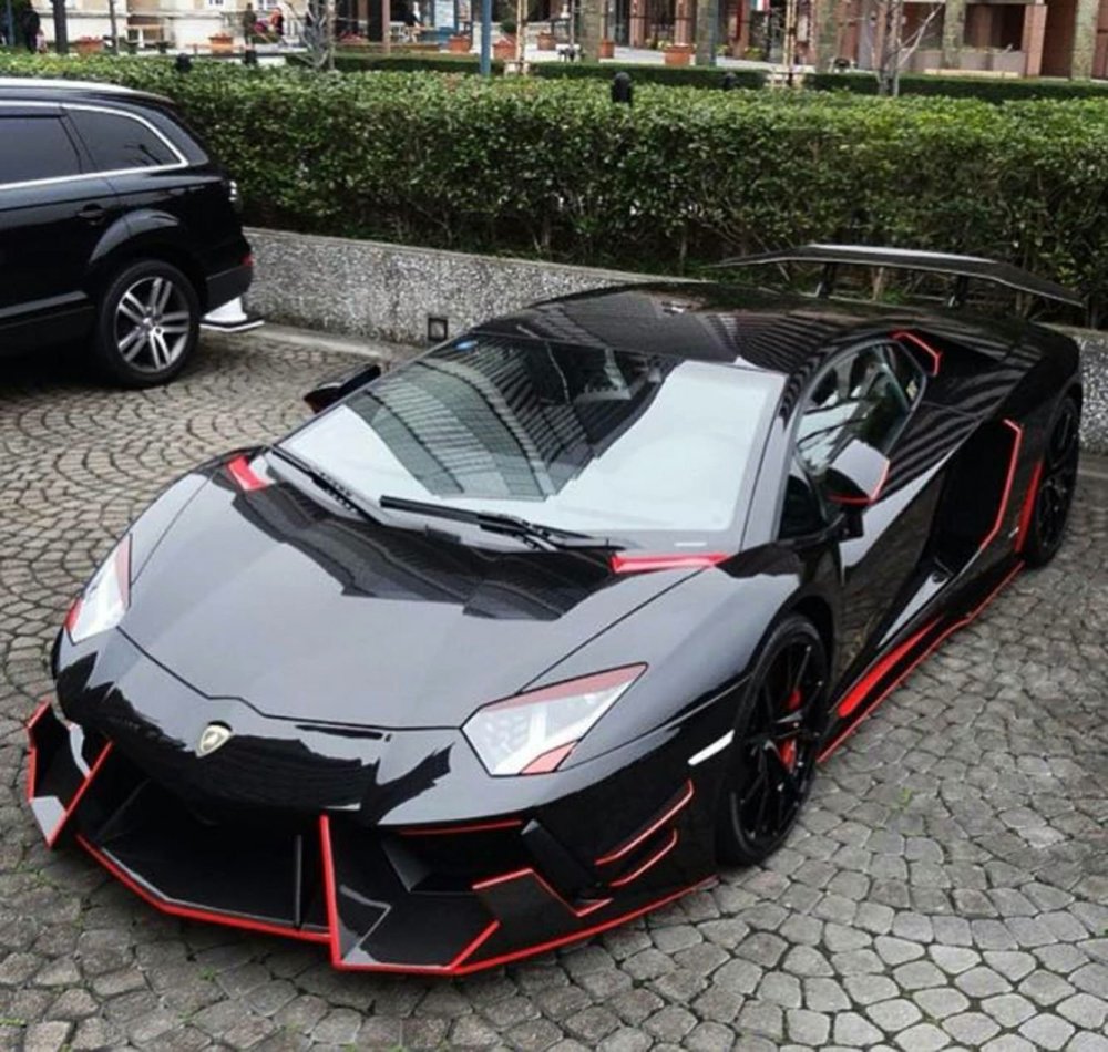 Lamborghini Aventador lp700-4