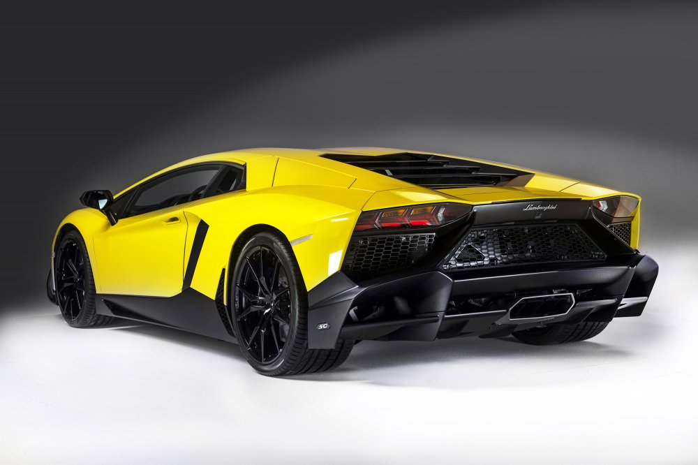 Lamborghini Aventador 2020