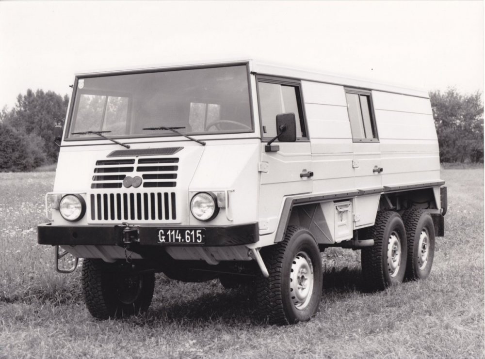 Pinzgauer 718