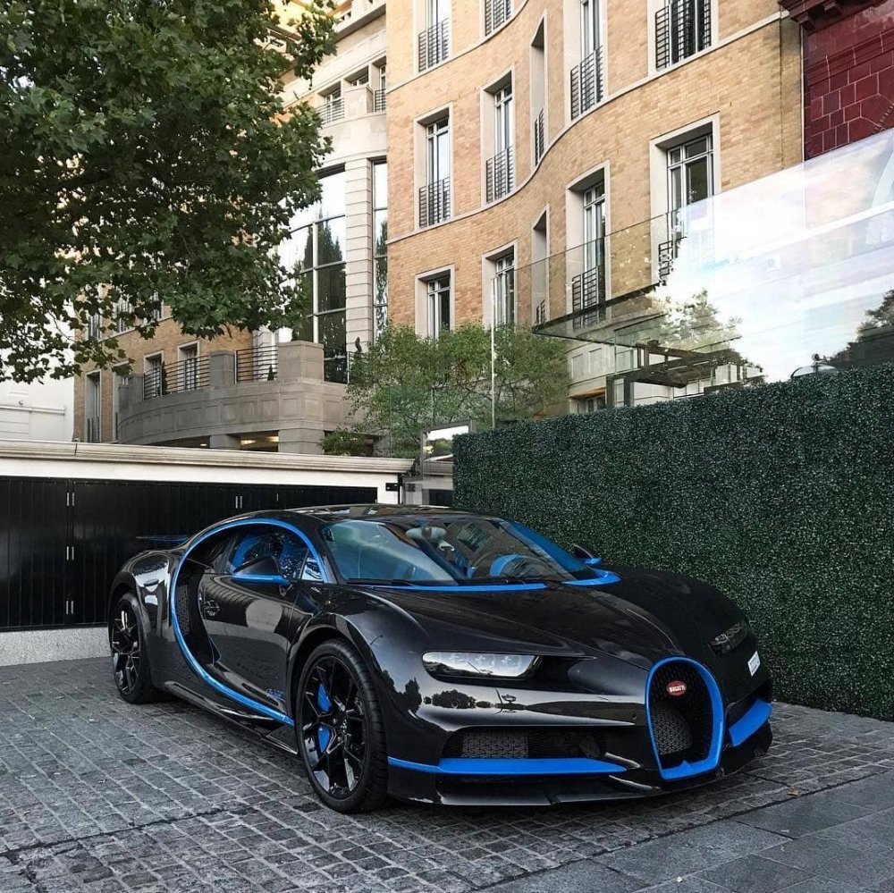 Bugatti Chiron super Sport 2021