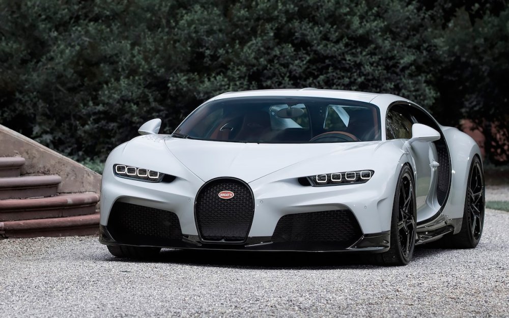 Гиперкар Bugatti Chiron