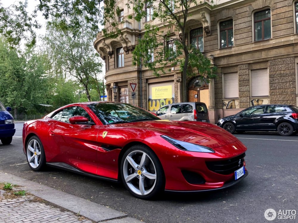 Ferrari новая Portofino