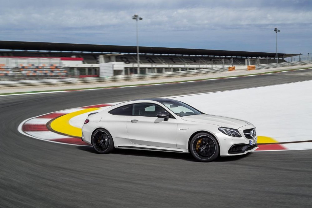 Mercedes Benz c63 AMG Coupe