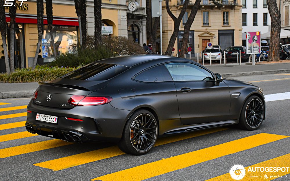 Mercedes c63s AMG Coupe