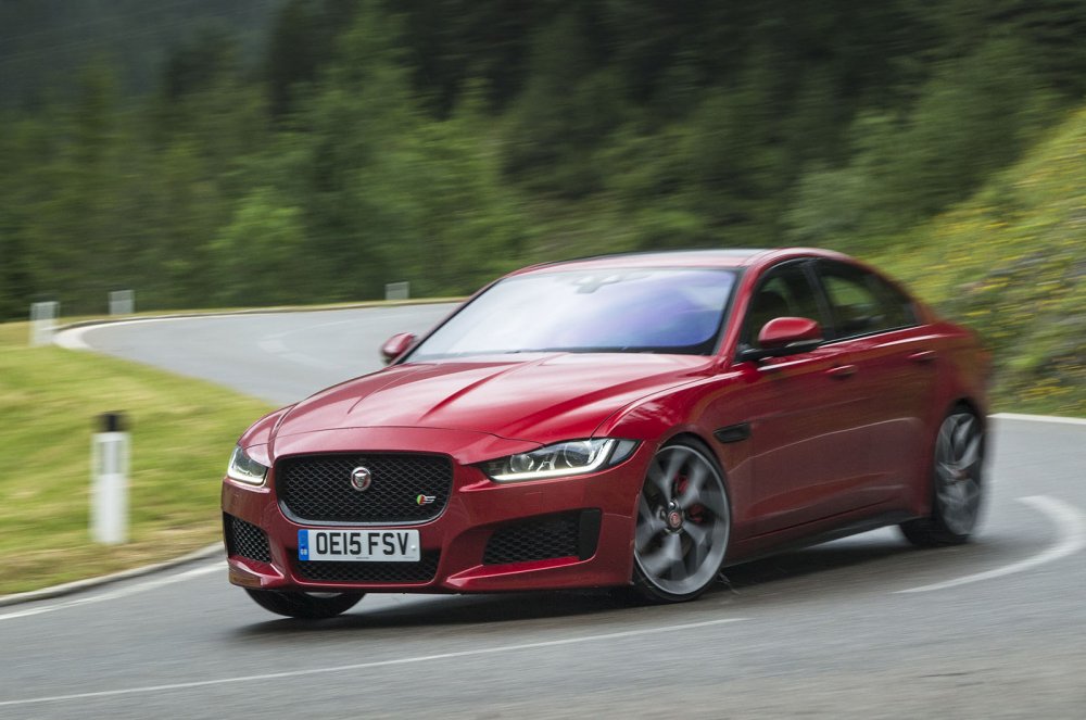 Jaguar xe range