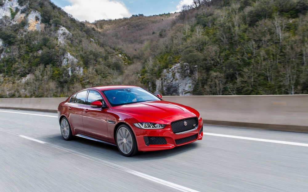 Jaguar xe s 2022