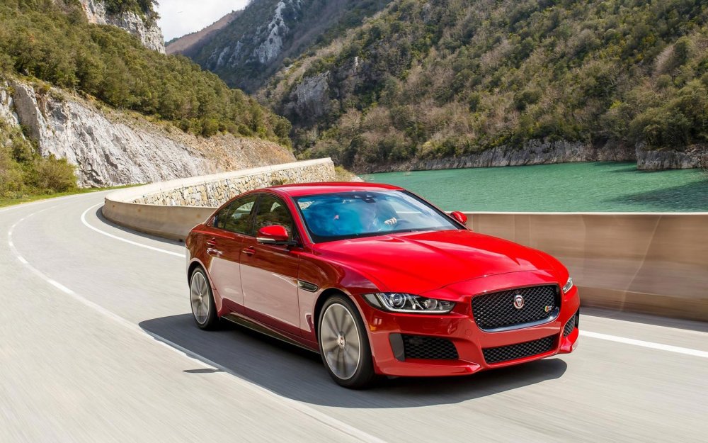 Jaguar xe s 2015