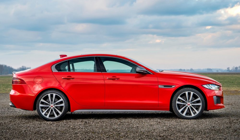 Jaguar xe s