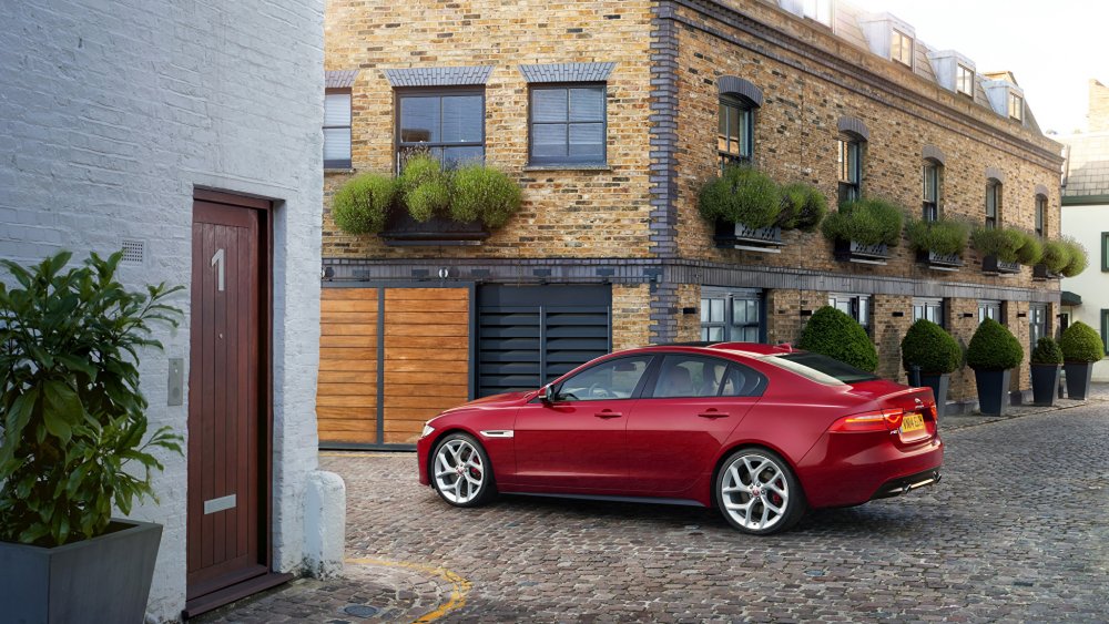 Jaguar xe 2014