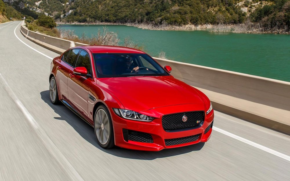 Jaguar xe s 2015