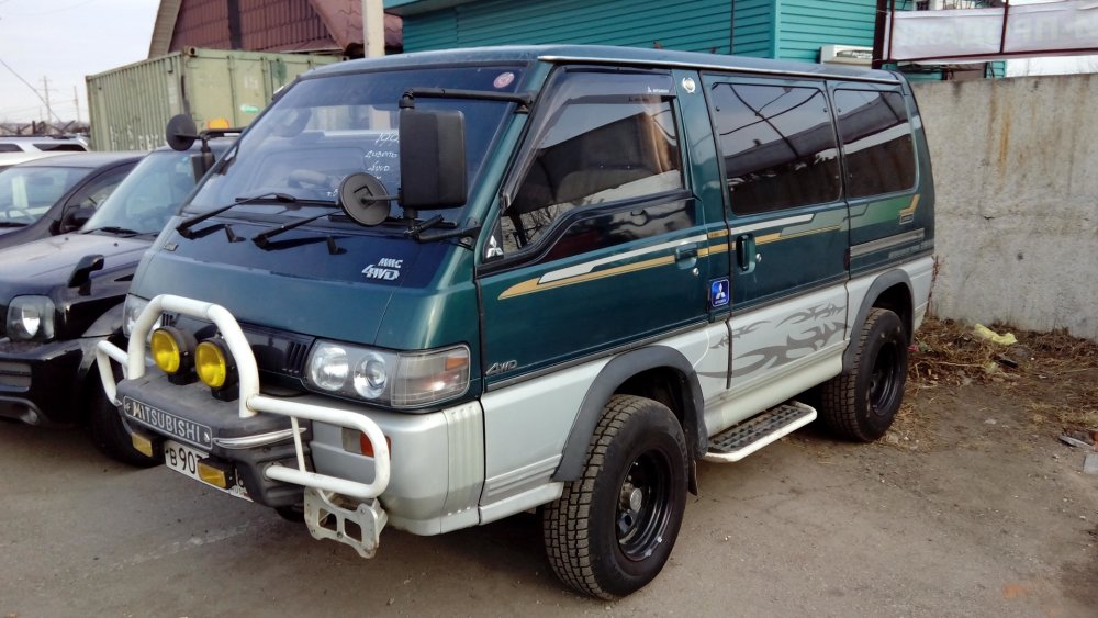 Mitsubishi Delica 91 год