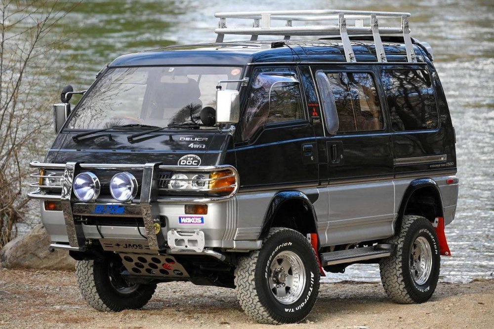 Mitsubishi Delica Star Wagon/van