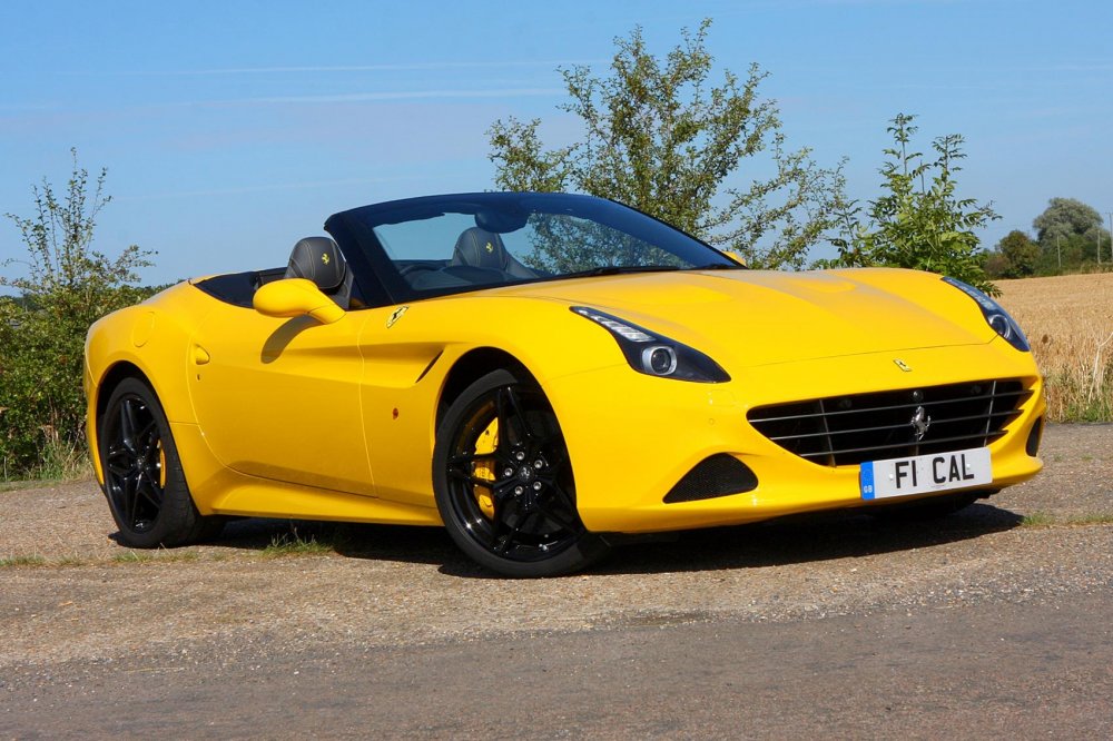 Ferrari California t салон